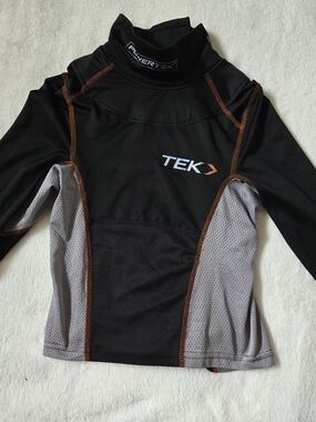 tek gear Black Gray Youth Athletic Long Sleeve Top with Orange Stitching
